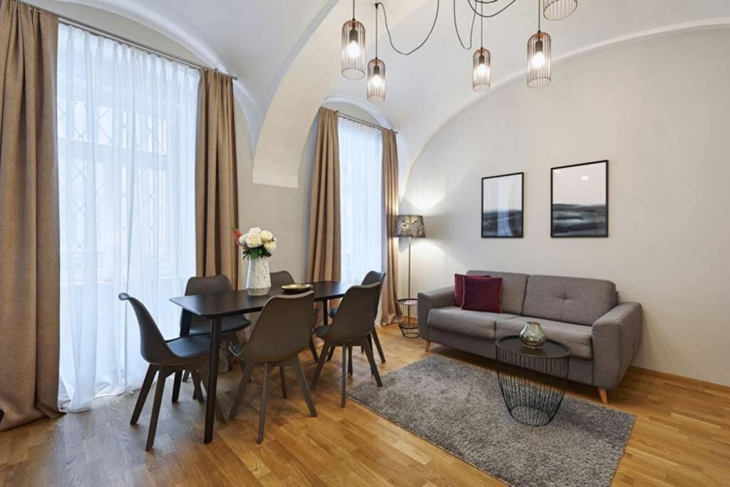 Vienne City Apartment Crown 6 Exterior foto